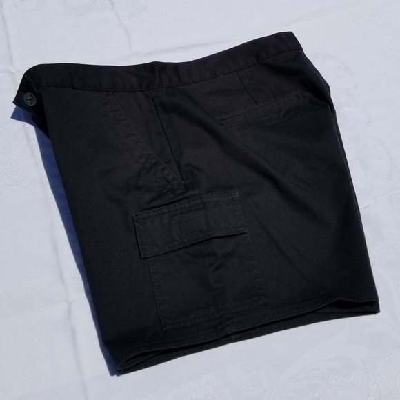 CK Women's Cargo Shorts - Picture 3 of 4